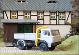 LIAZ грузовик-платформа с грейферныым ковшом  - Строительный набор TT