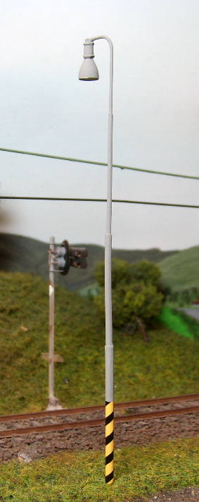 Lampa staniční s konektorem    H0