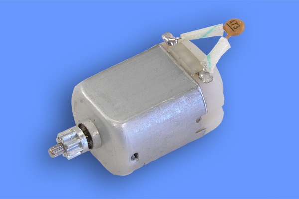 Motor normal 12V/12000