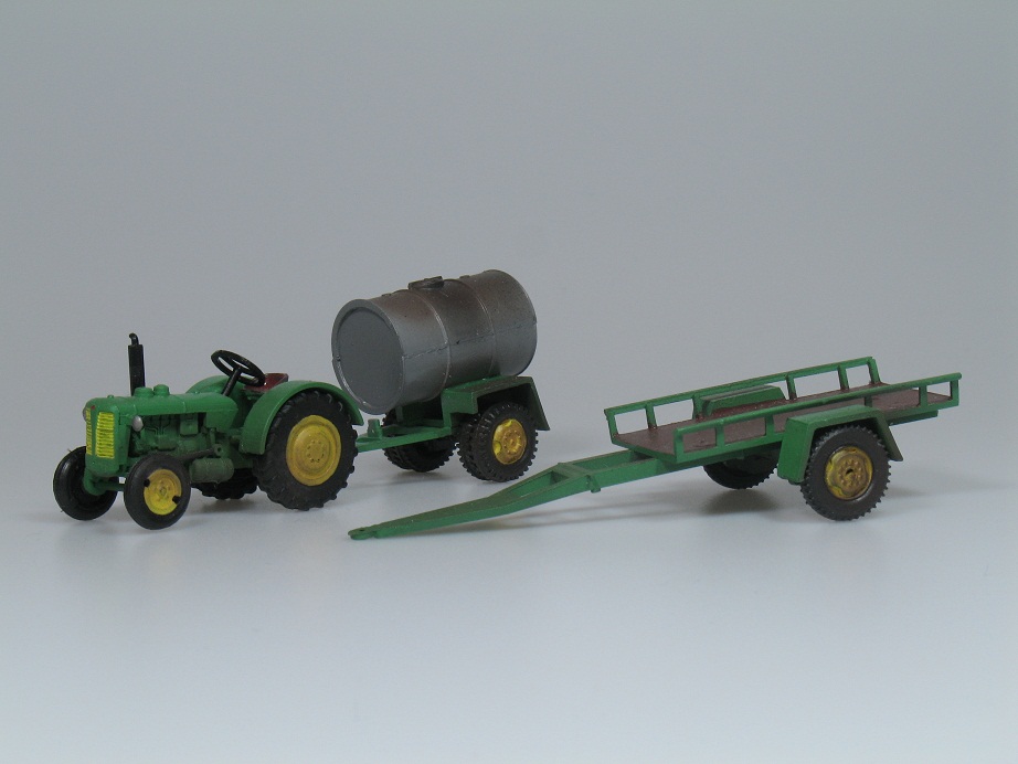 Zemědělská souprava Jaro, Zetor 50 s vleky  - Stavebnice H0