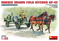 Sovětská polní kuchyně KP-40 tažená koňmi